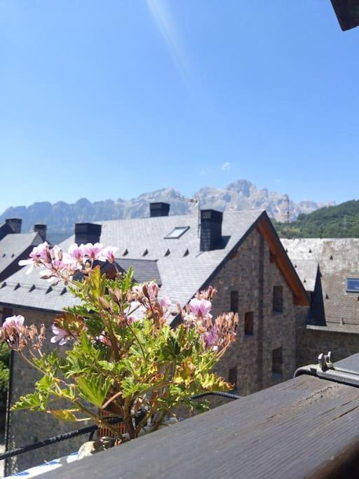 Atico En Pleno Pirineo Lägenhet El Pueyo de Jaca Exteriör bild